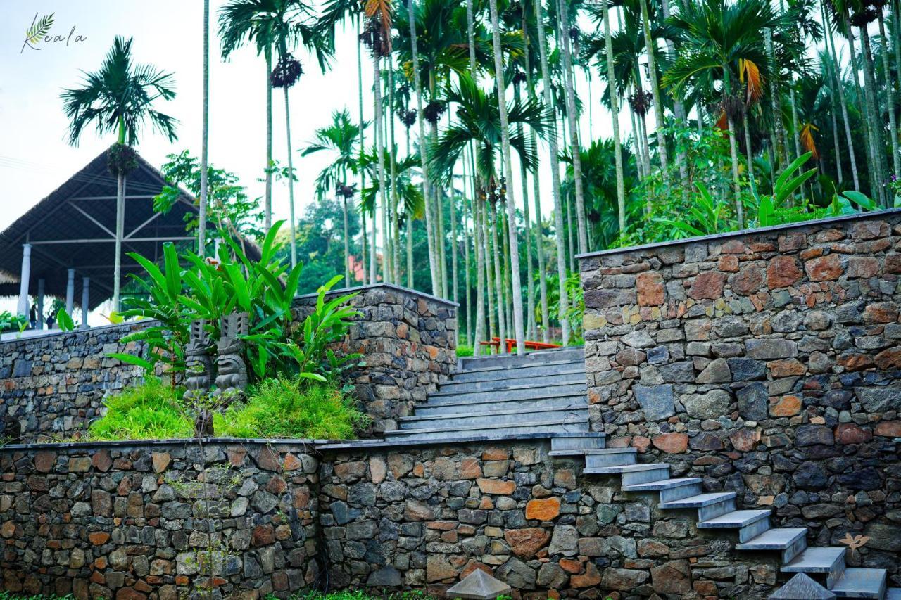 Maayaa Riverside Villa By Kpm Tripenta Attappadi Exterior photo