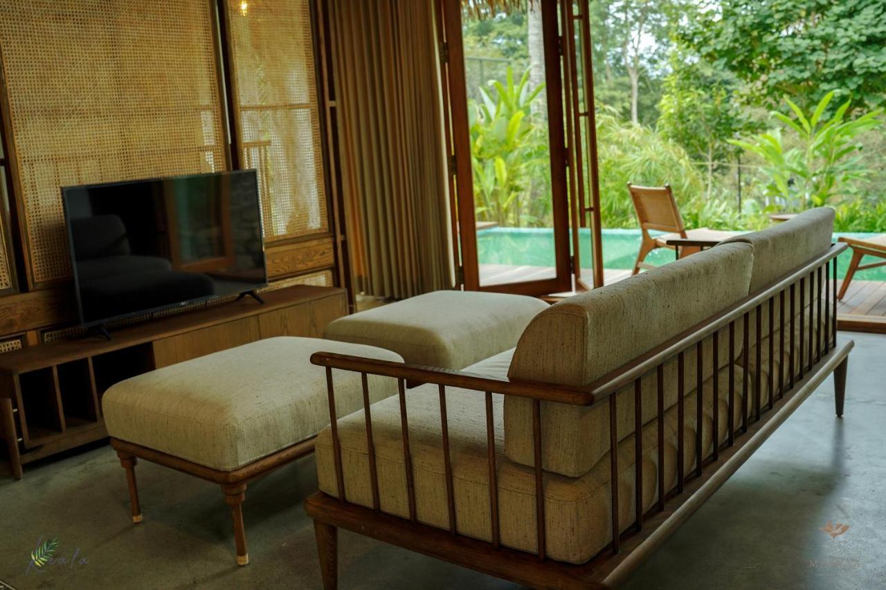 Maayaa Riverside Villa By Kpm Tripenta Attappadi Exterior photo